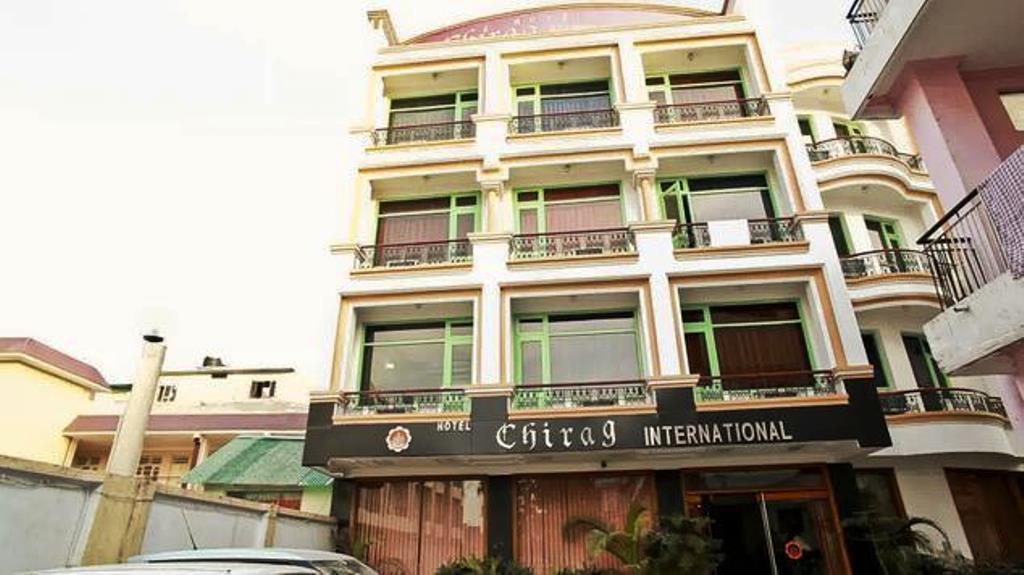 Hotel Chirag International Katra  Eksteriør bilde
