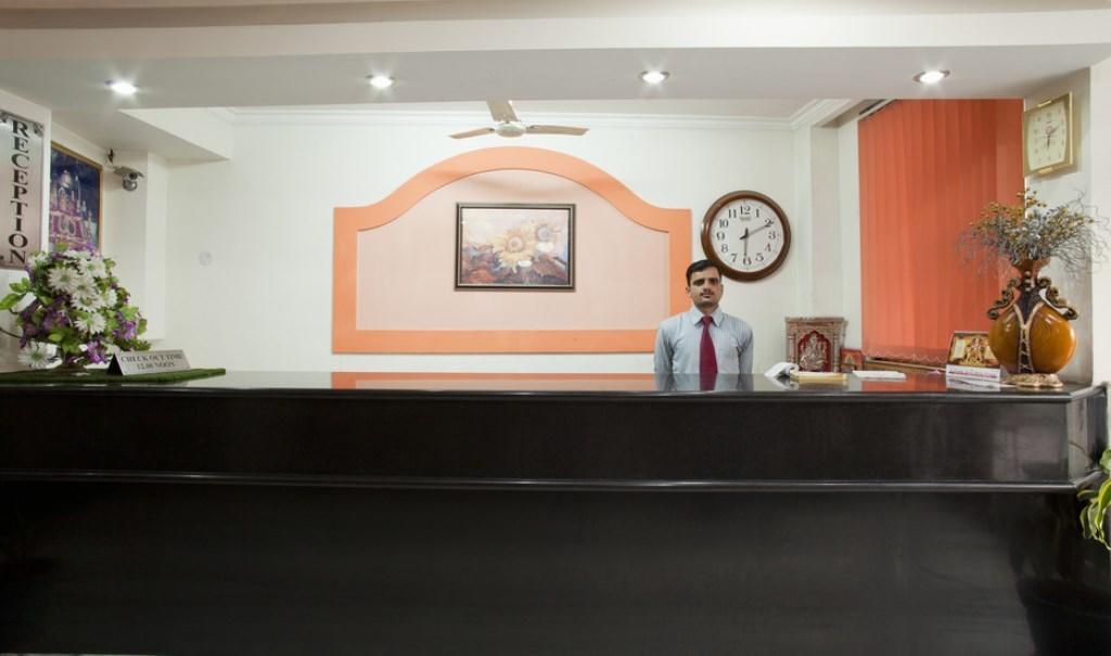 Hotel Chirag International Katra  Eksteriør bilde