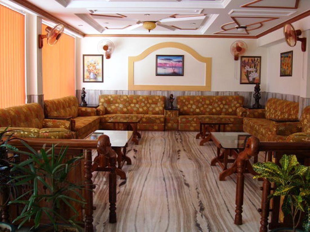 Hotel Chirag International Katra  Eksteriør bilde